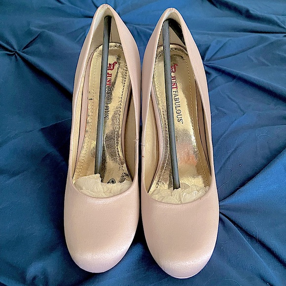 JustFab Carolena Heels - Picture 3 of 6